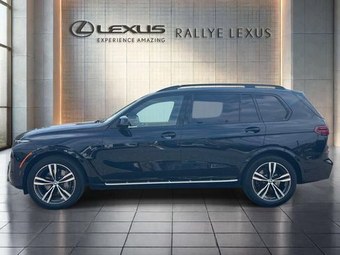 Used 2024 BMW X7 xDrive40i w/ M Sport Package AWD/4WD image 7
