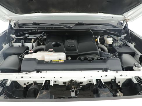 Used 2022 Toyota Tundra SR5 image 6