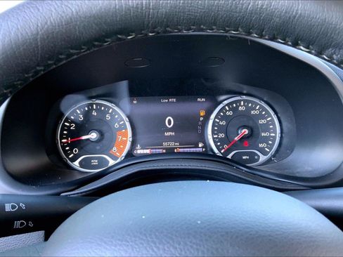Used 2023 Jeep Renegade Altitude w/ Convenience Group I AWD/4WD image 19