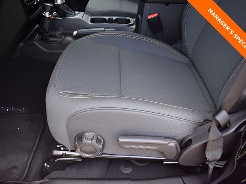 New 2025 Jeep Gladiator Sport image 12