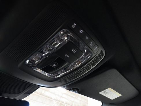 Used 2023 Mercedes-Benz GLE 450 4MATIC image 33