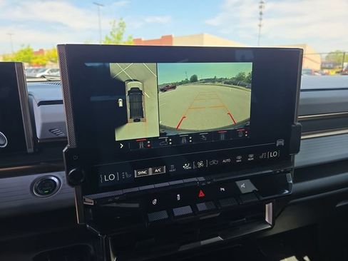 Used 2025 GMC Hummer EV 2X AWD/4WD image 21