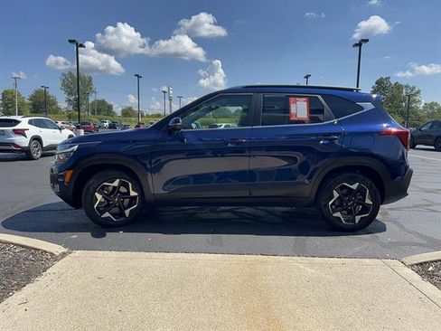 Used 2024 Kia Seltos EX image 4