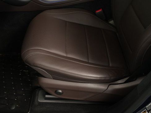Used 2021 Mercedes-Benz GLS 450 4MATIC image 35