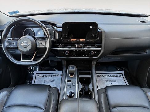 Used 2022 Nissan Pathfinder SL w/ Lighting Package (N92) image 17