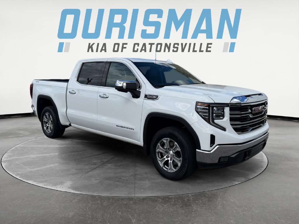 Used 2025 GMC Sierra 1500 SLT AWD/4WD image 1