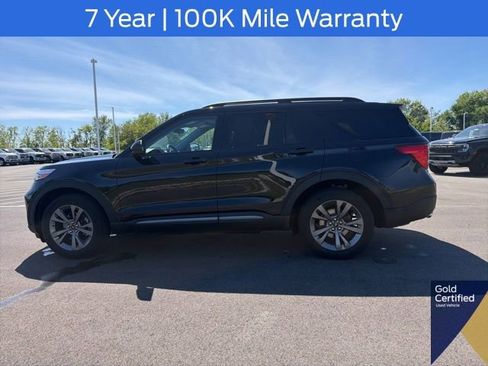 Used 2023 Ford Explorer XLT w/ Equipment Group 202A AWD/4WD image 19