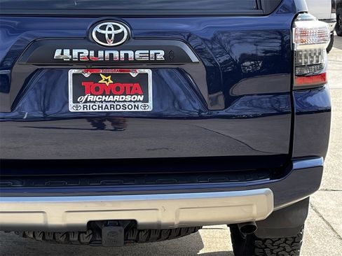 Used 2022 Toyota 4Runner TRD Off-Road Premium w/ Moonroof Package image 6