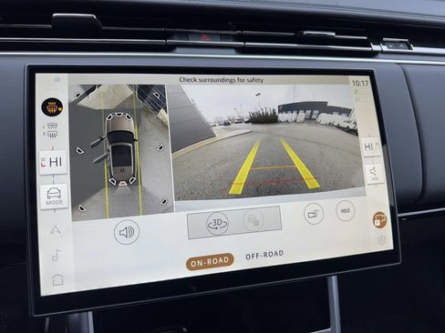 New 2025 Land Rover Range Rover SE image 24