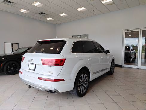 Used 2018 Audi Q7 3.0T Prestige w/ Prestige Package AWD/4WD image 3