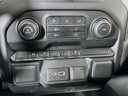 Used 2022 Chevrolet Silverado 1500 Custom AWD/4WD image 16