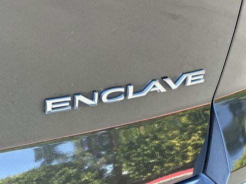 Used 2013 Buick Enclave Leather FWD image 8