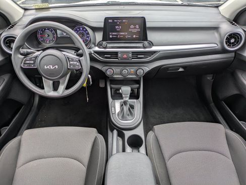 Certified 2023 Kia Forte LXS FWD image 10