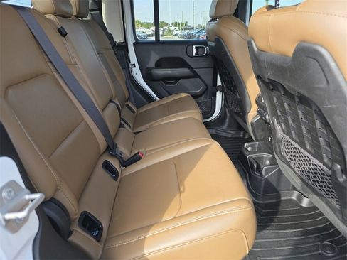 Used 2020 Jeep Gladiator Rubicon image 13