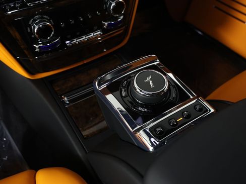 Certified 2024 Rolls-Royce Phantom Extended Wheelbase w/ The Phantom Package image 18