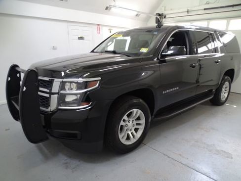 Used 2018 Chevrolet Suburban LT AWD/4WD image 17
