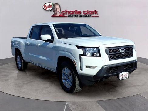 Used 2022 Nissan Frontier SV w/ Technology Package image 7
