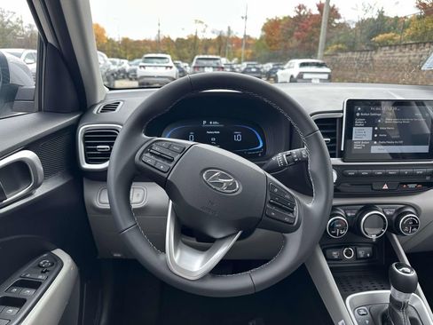 New 2026 Hyundai Venue SEL image 10