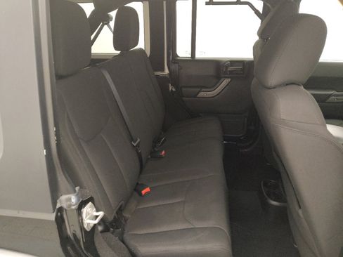 Used 2017 Jeep Wrangler Unlimited Sport w/ Quick Order Package 24S AWD/4WD image 19
