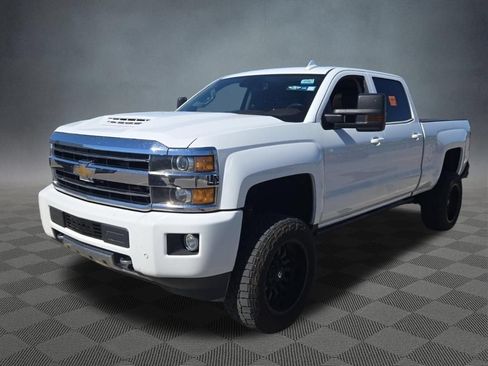 Used 2018 Chevrolet Silverado 2500 High Country w/ Duramax Plus Package AWD/4WD image 3