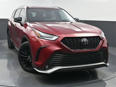 Used 2023 Toyota Highlander XSE