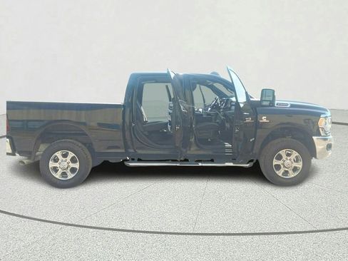 Used 2024 RAM 2500 Big Horn AWD/4WD image 14
