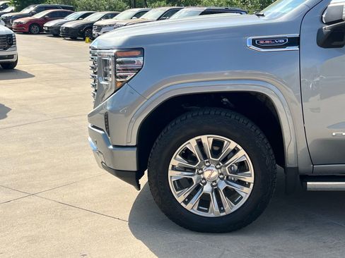 Used 2026 GMC Sierra 1500 Denali image 9