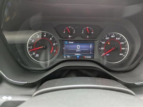 Used 2021 Chevrolet Camaro LT w/ RS Package image 16