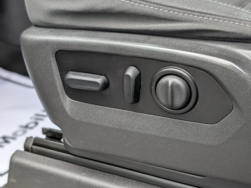 Used 2021 Chevrolet Silverado 1500 RST w/ Z71 Off-Road Package image 29