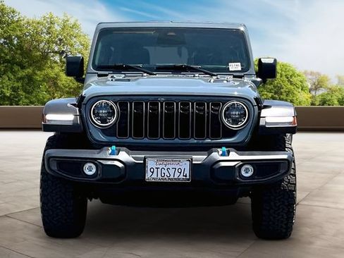 Used 2025 Jeep Wrangler Unlimited Rubicon 4xe w/ Safety Group AWD/4WD image 2