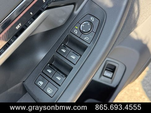 Used 2025 BMW i5 xDrive40 w/ Executive Package image 14