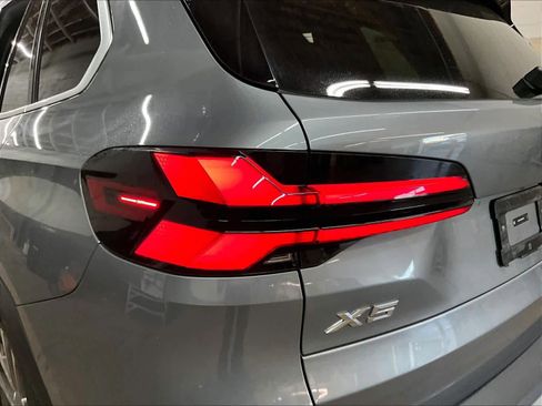 Used 2024 BMW X5 xDrive40i image 31