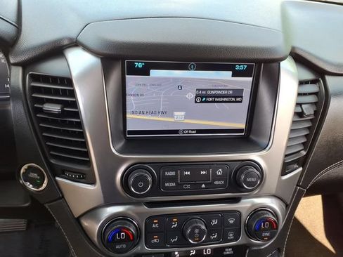 Used 2018 Chevrolet Tahoe LT w/ Luxury Package AWD/4WD image 21