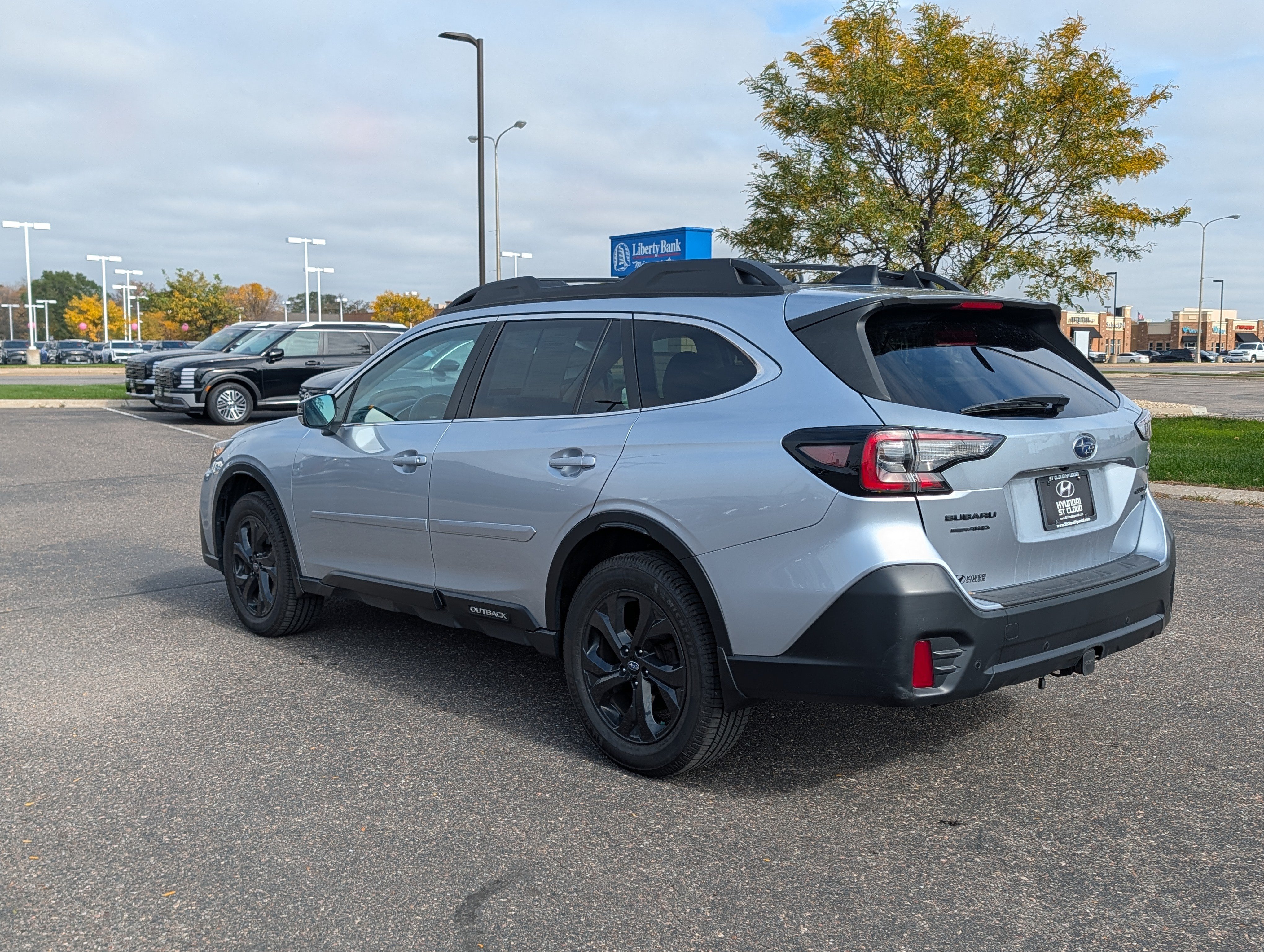 Used 2022 Subaru Outback Onyx Edition XT AWD/4WD image 3