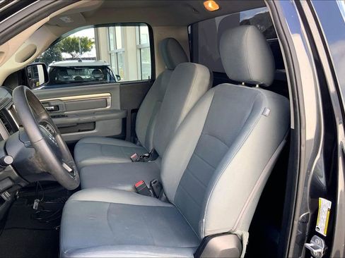 Used 2016 RAM 1500 Express RWD image 21