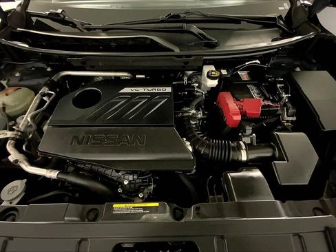 Used 2025 Nissan Rogue SV image 10