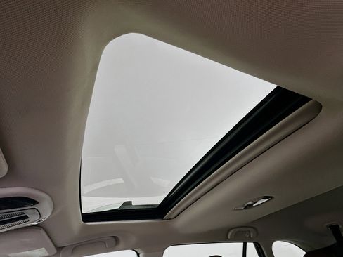 Used 2021 Subaru Outback Touring XT image 26