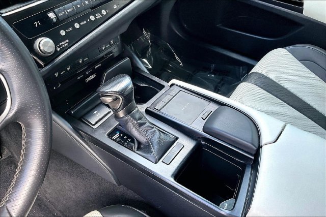 Used 2022 Lexus ES 350 F Sport w/ Accessory Package FWD image 13