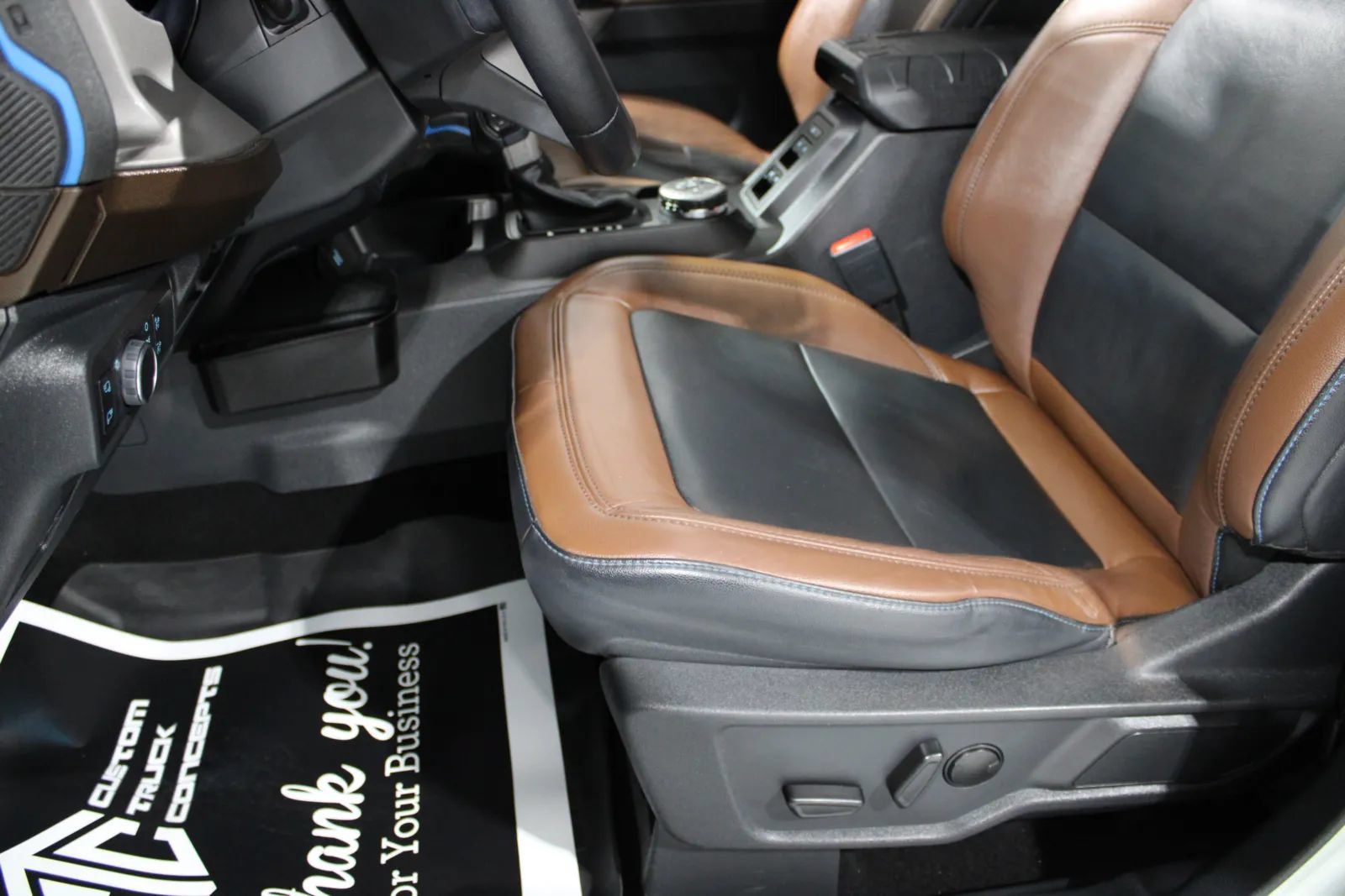 Used 2022 Ford Bronco Outer Banks AWD/4WD image 4