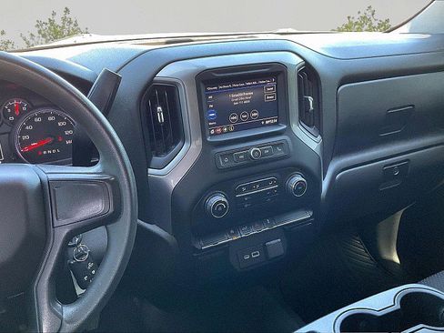 Used 2022 Chevrolet Silverado 1500 Custom AWD/4WD image 10