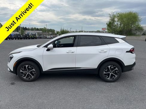 Used 2024 Kia Sportage EX image 5