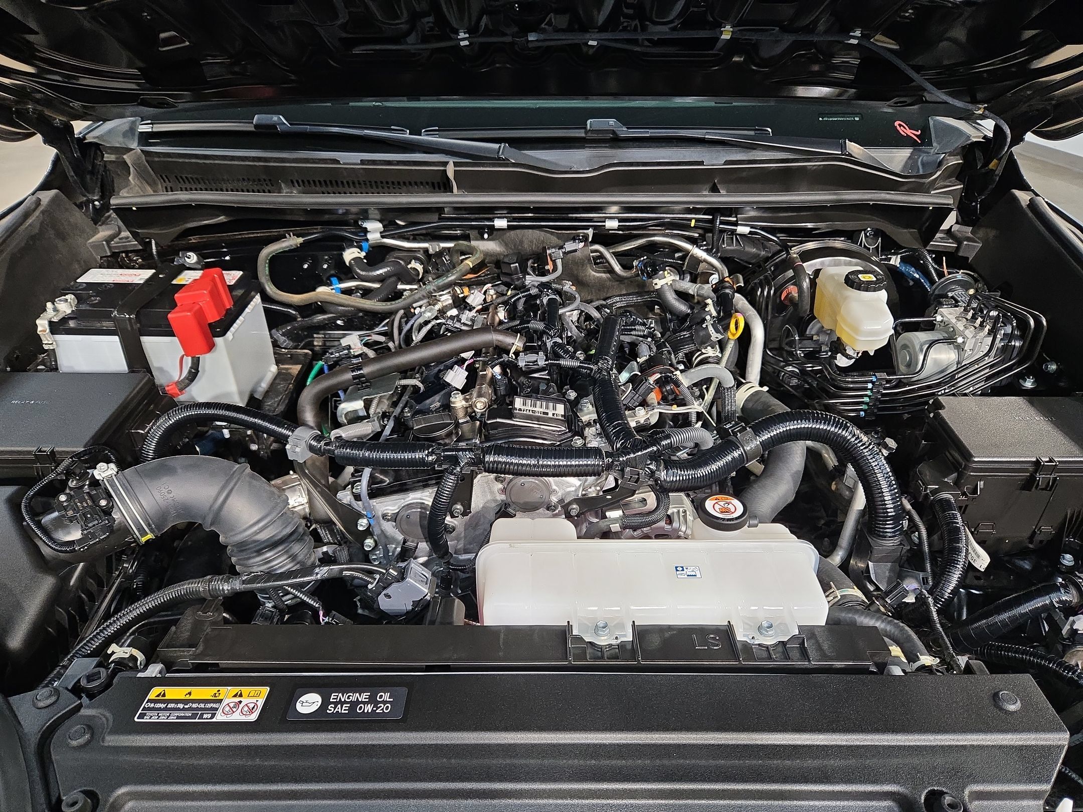 Certified 2025 Toyota 4Runner SR5 AWD/4WD image 19