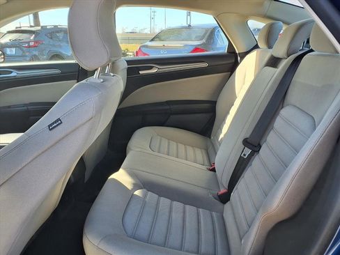 Used 2018 Ford Fusion S image 5