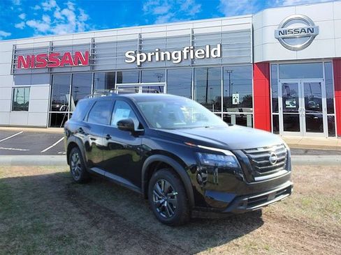 New 2025 Nissan Pathfinder SV image 1