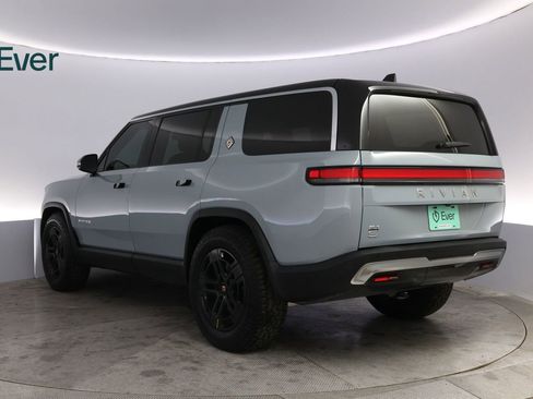 Used 2024 Rivian R1S Adventure image 17