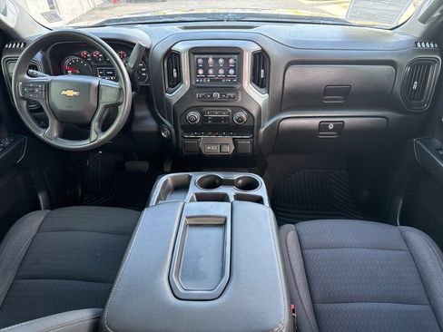 Used 2023 Chevrolet Silverado 1500 Custom image 21