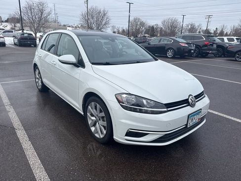 Used 2019 Volkswagen Golf SE w/ Driver Assistance Package image 1