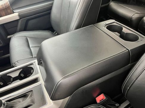 Used 2020 Ford F150 Lariat w/ Equipment Group 502A Luxury AWD/4WD image 29