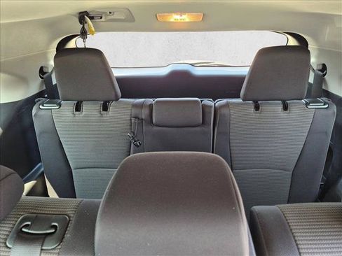 Used 2023 Toyota Highlander LE AWD/4WD image 22