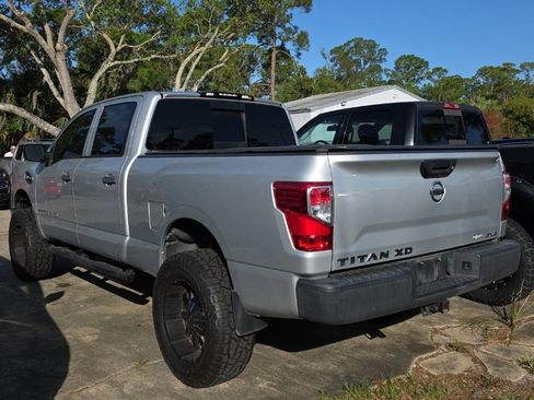 Used 2019 Nissan Titan S w/ S Utility Package image 3